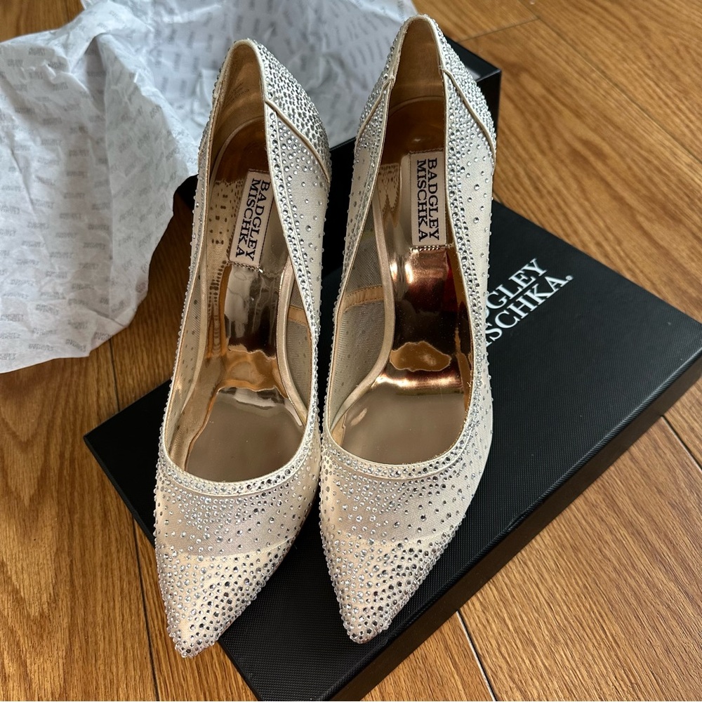 Badgley Mischka Womens Weslee Pumps